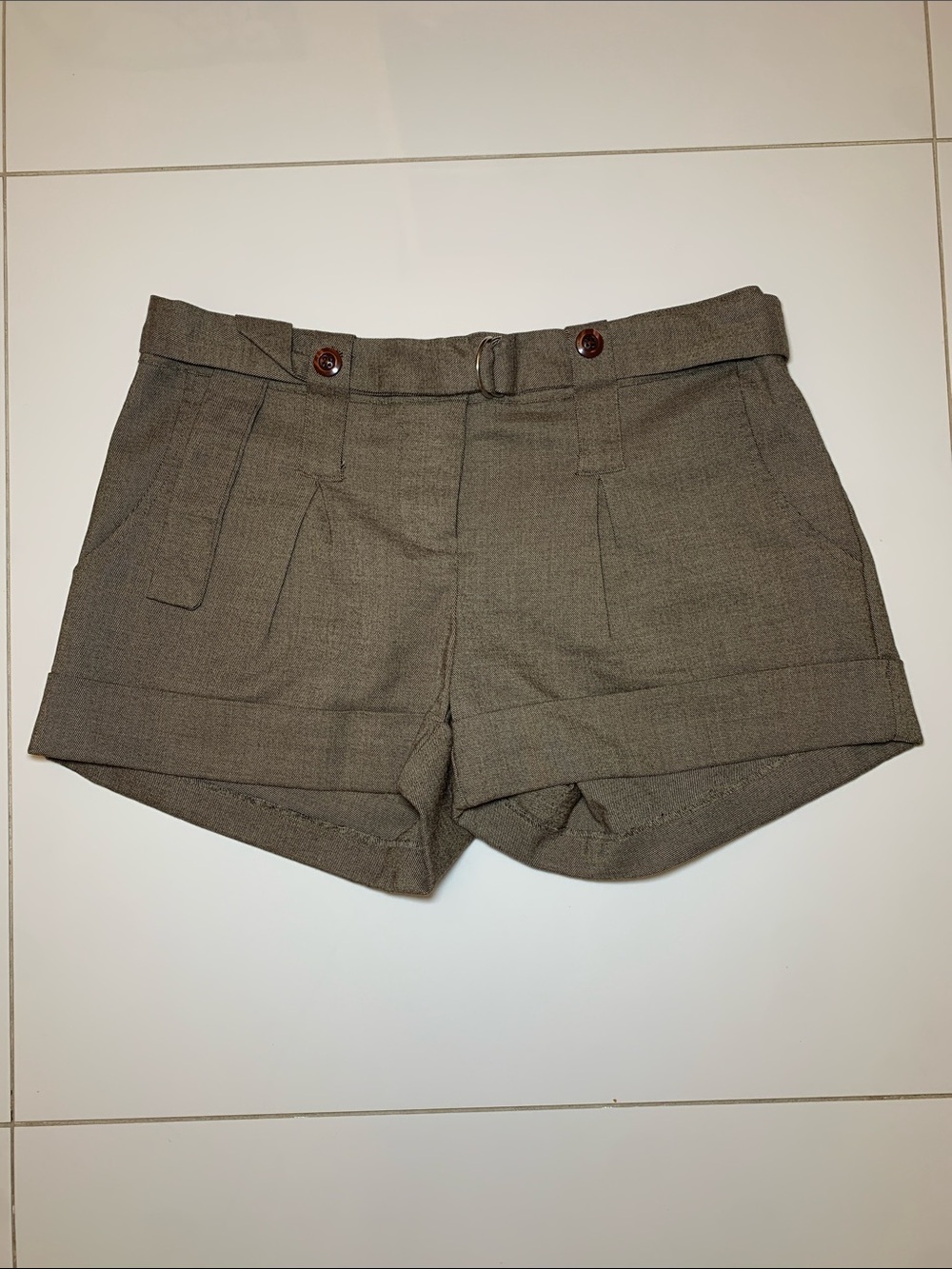 Cuffed Tailored Shorts With Belt